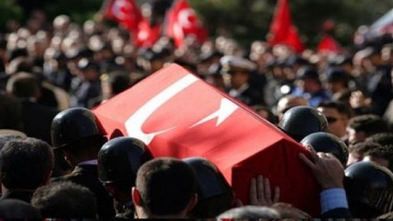 Kahramanmaraş'ta oğlu tarafından öldürülen polis için tören düzenlendi!