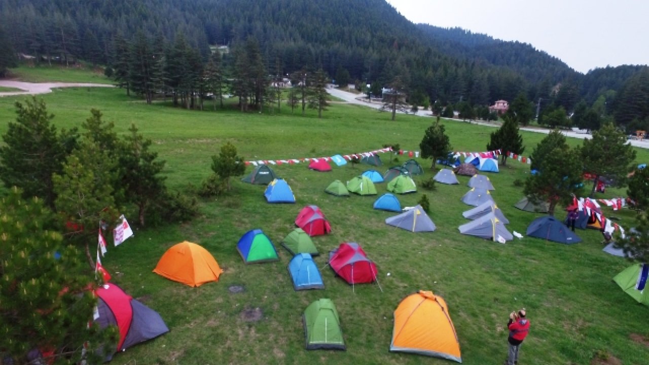 Sıcaktan kaçanlar soluğu Başkonuş yaylasında alıyor!