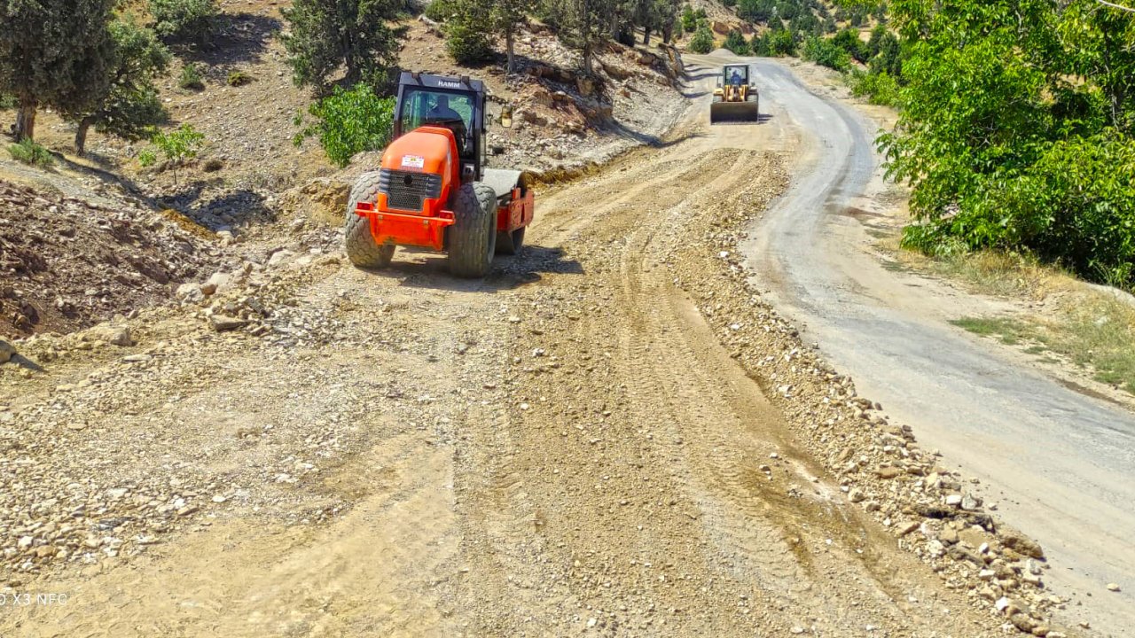 Kahramanmaraş’ta kırsal bölgelerde yol çalışması!