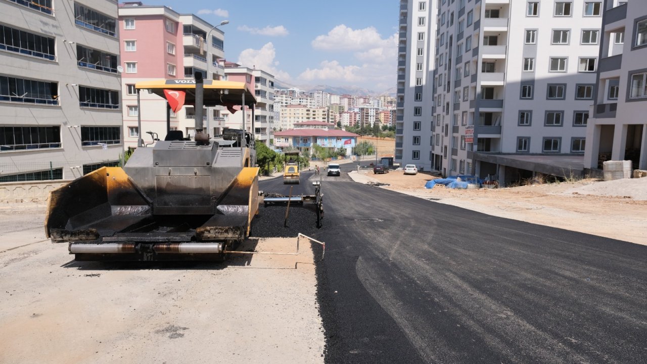 Onikişubat Belediyesi 568 kilometre asfalt çalışması yaptı!