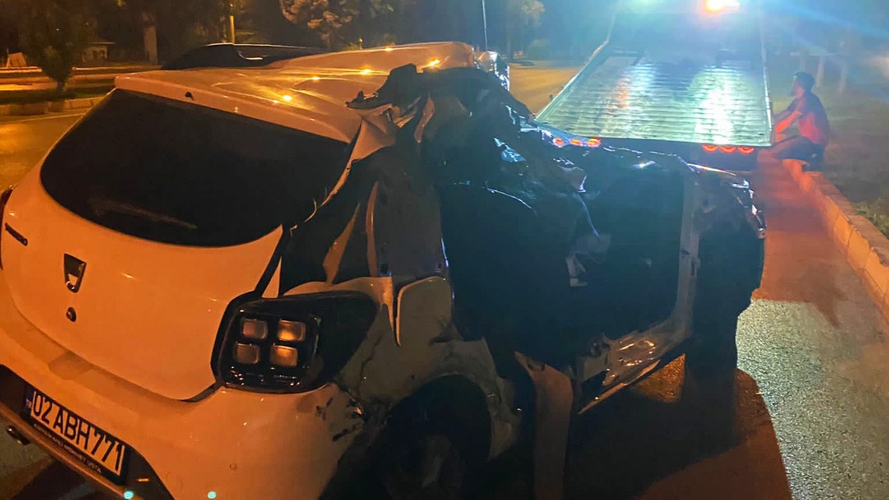 Kahramanmaraş’ta otomobil paramparça oldu!