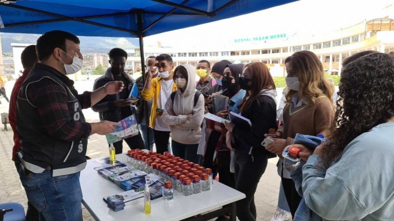 Kahramanmaraş polis, üniversitelileri uyuşturucuya karşı uyardı!