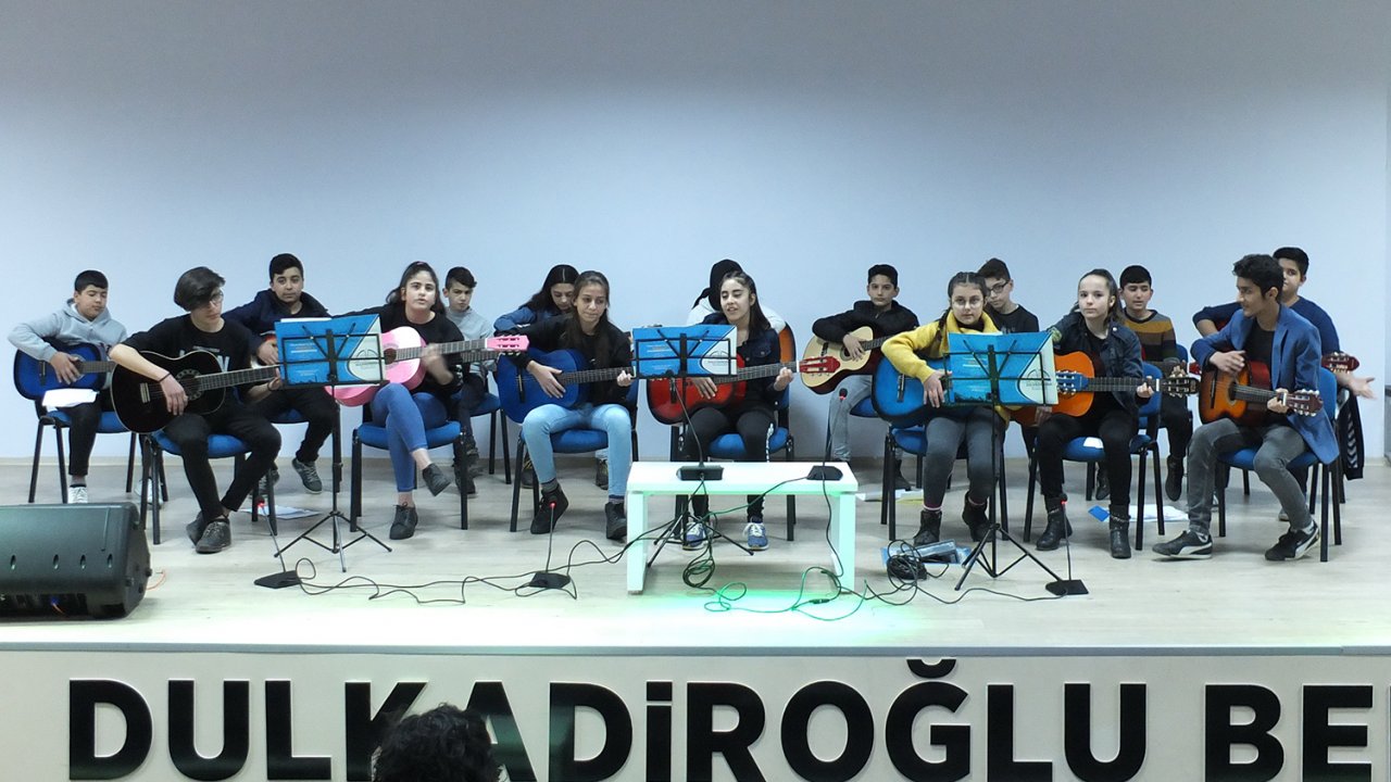 Dulkadiroğlu Gençlik Merkezi Gençlerin Gözdesi Oldu!