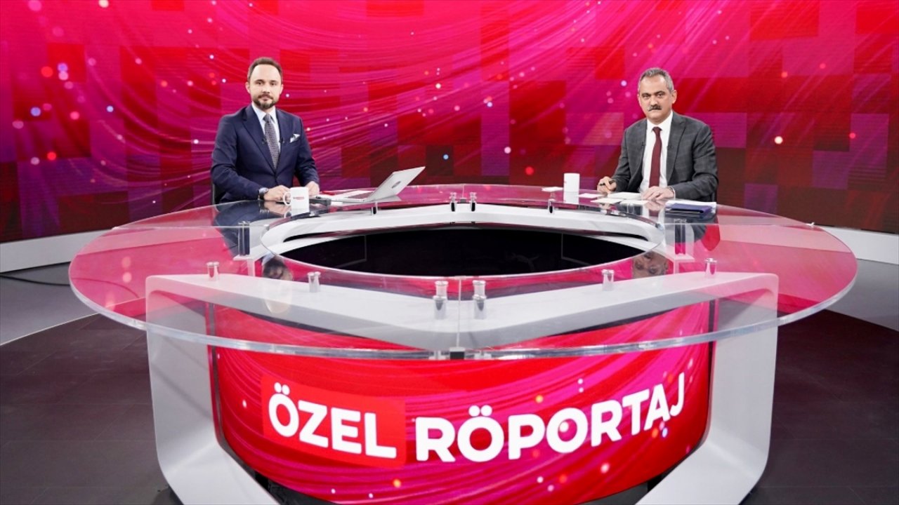 Milli Eğitim Bakanı Özer'den öğretmen istihdamı açıklaması!