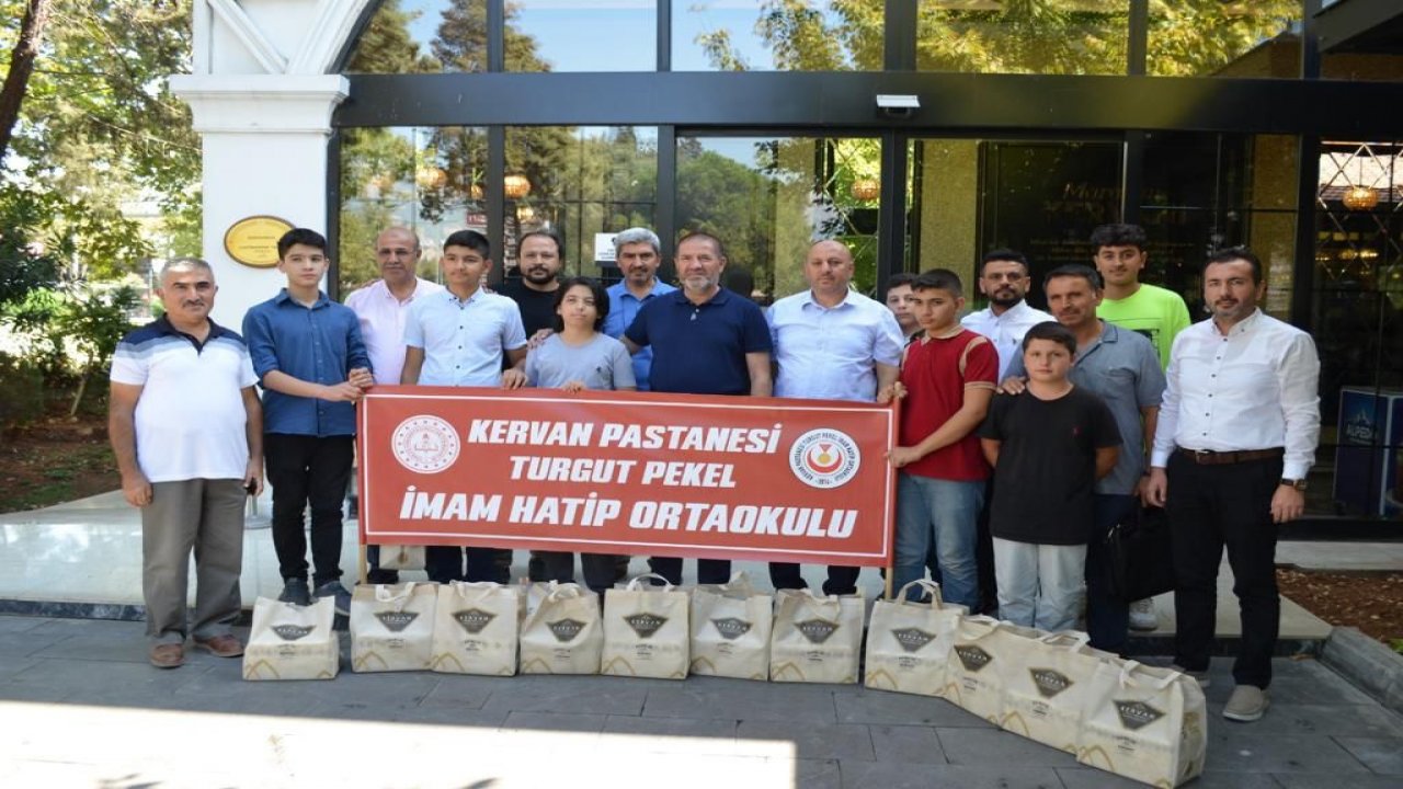 Öğrencilerden ‘Sami dedelerine’ geçmiş olsun ziyareti!