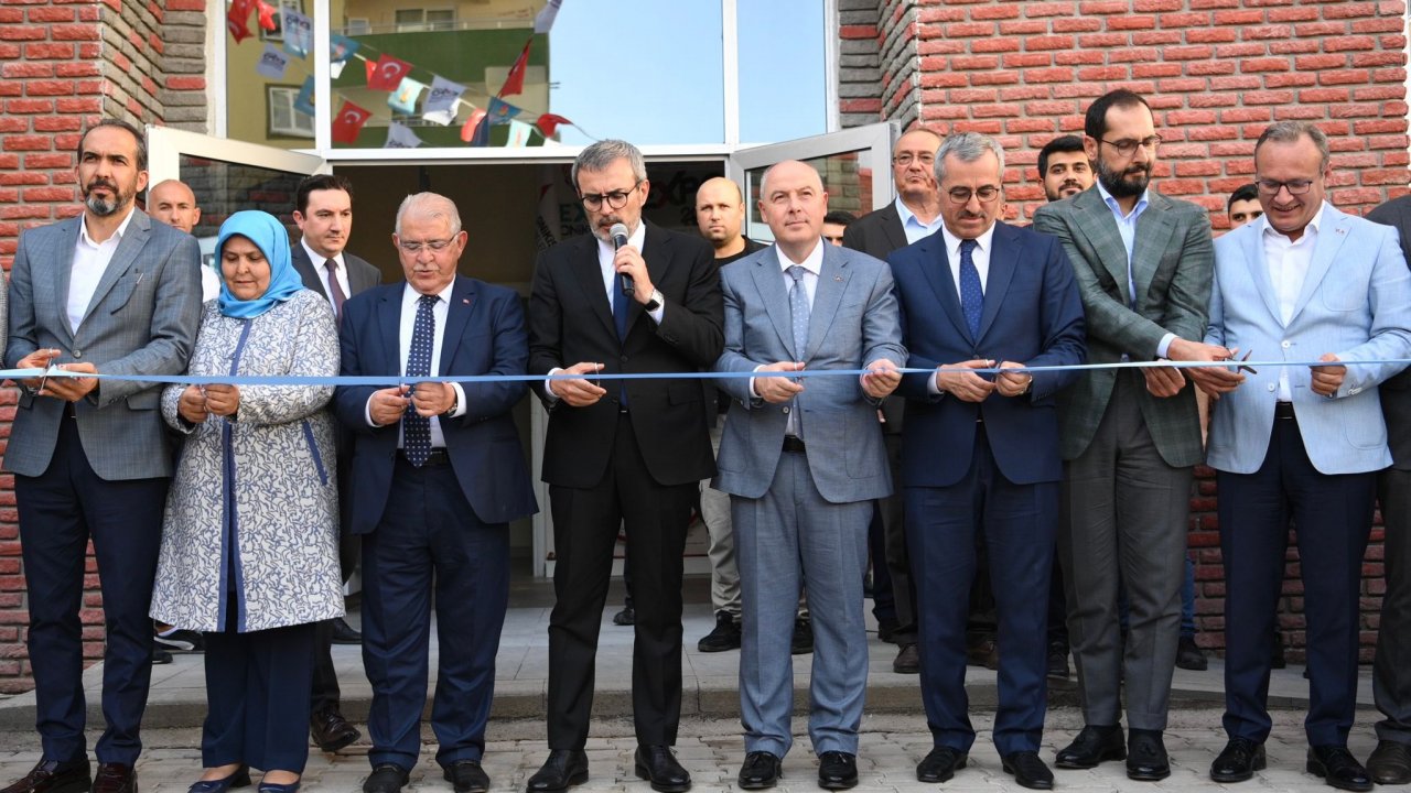 Başkan Güngör: “Kahraman Şehrimiz İçin El Birliğiyle Çalışıyoruz”