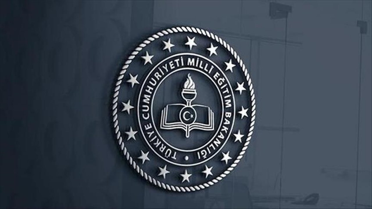 MEB, bir öğrencinin başörtüsü nedeniyle staja kabul edilmediği iddiasıyla ilgili inceleme başlattı