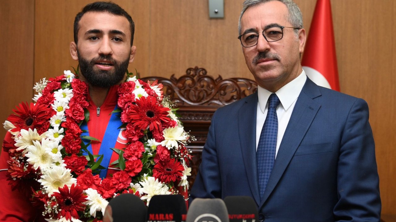 Başkan Güngör Şampiyonu ağırladı!