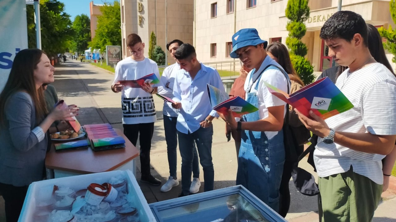 Onikişubat Belediyesi’nden KSÜ’lü öğrencilere EXPO 2023 ve dondurmalı karşılama