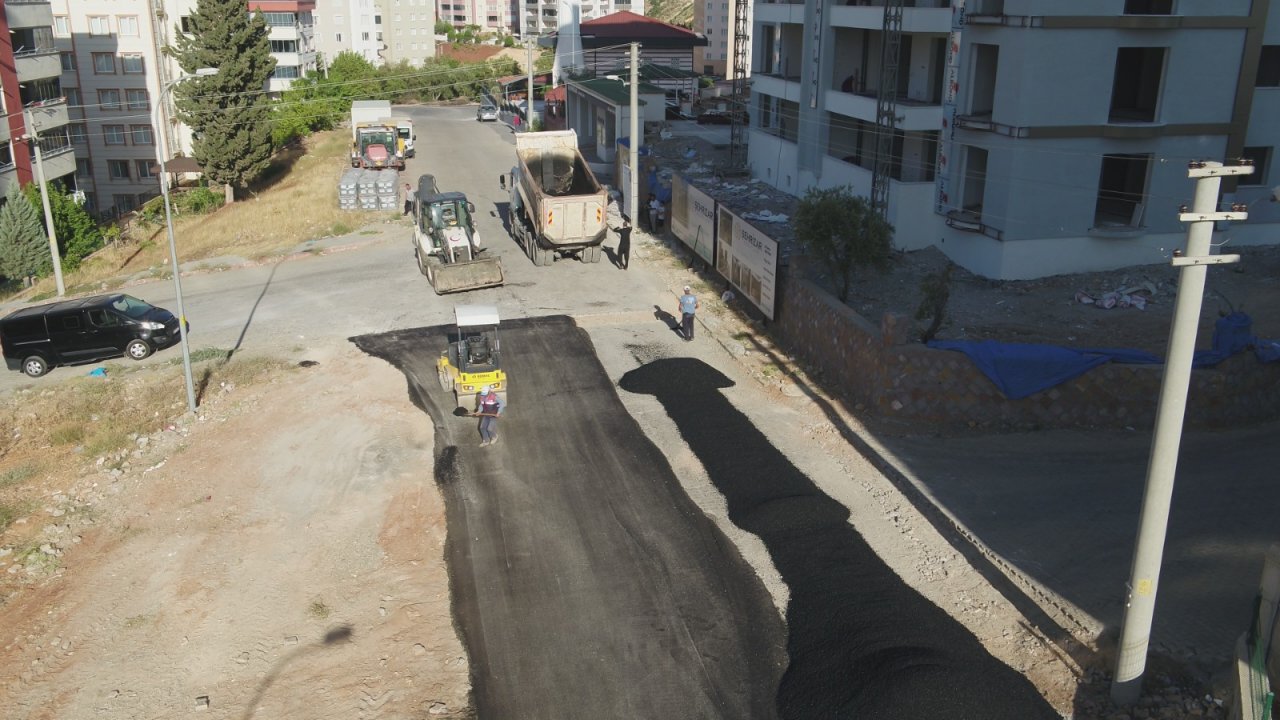 Onikişubat Belediyesi, yollarda standardı yükseltiyor