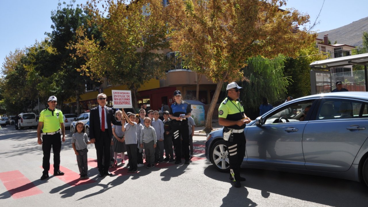 Elbistan’da yayalara öncelik etkinliği!