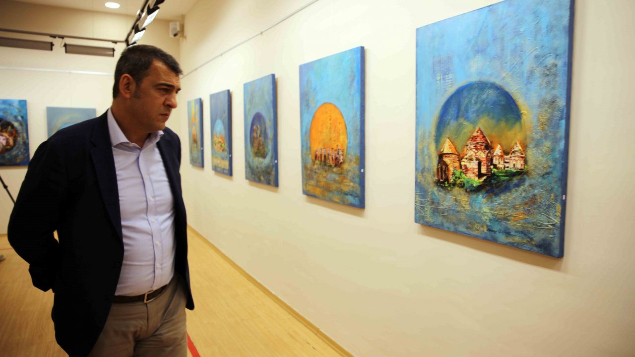 SANKO Sanat Galerisi’nde “Zaman Sızlar” Temalı Resim Sergisi Açıldı