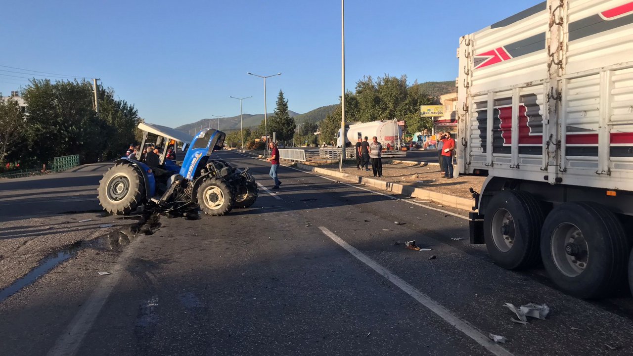 Türkoğlu’ndaki kazada yaralanan sürücü öldü!