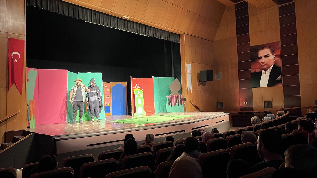 Kahramanmaraş’ta Minikler “Kitaplar Ülkesi”ni Çok Sevdi