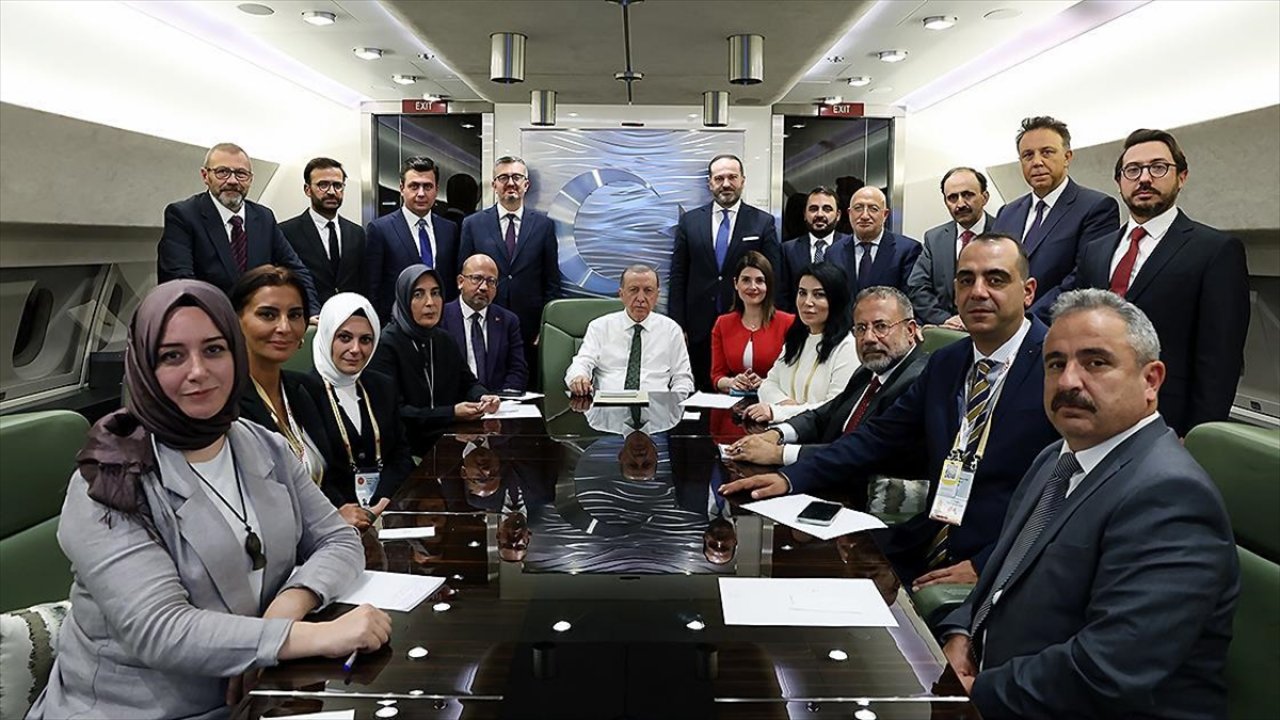 Cumhurbaşkanı Erdoğan: "Başörtüsü konusunda güzel bir hazırlık yapılacak, anayasa değişikliği olarak Meclise sunacağız"