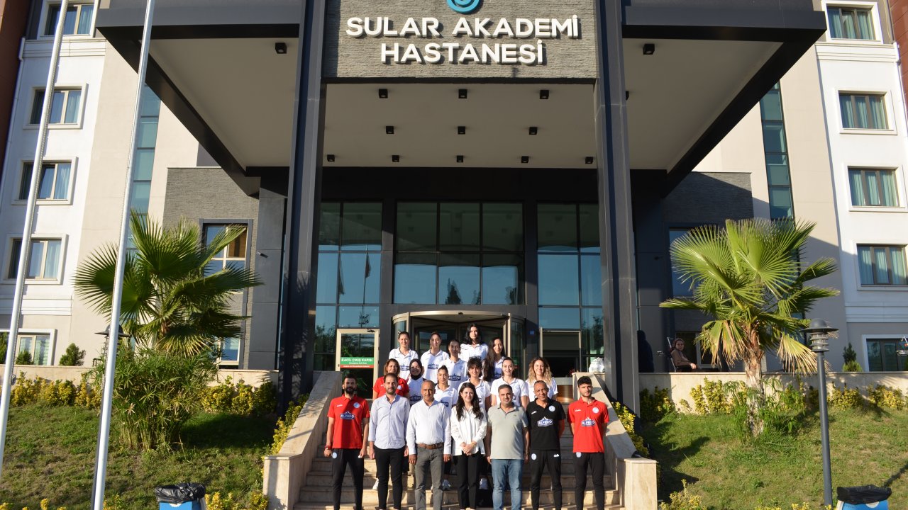 Sular Sağlık Grubu, Alpedo Kahramanmaraş kadın Voleybol Takımının sağlık sponsoru oldu!