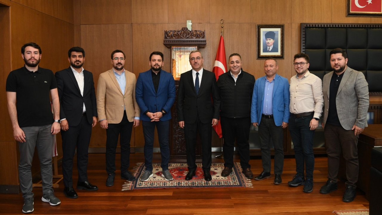 Başkan Güngör’den Gazetecilere Hediye!