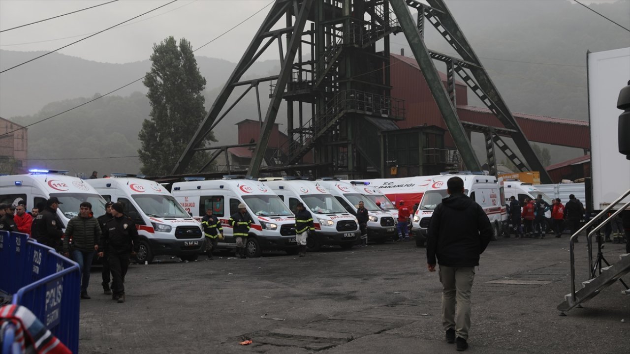 Türk Eğitim Derneği, hayatını kaybeden maden işçilerinin çocuklarına eğitim bursu verecek