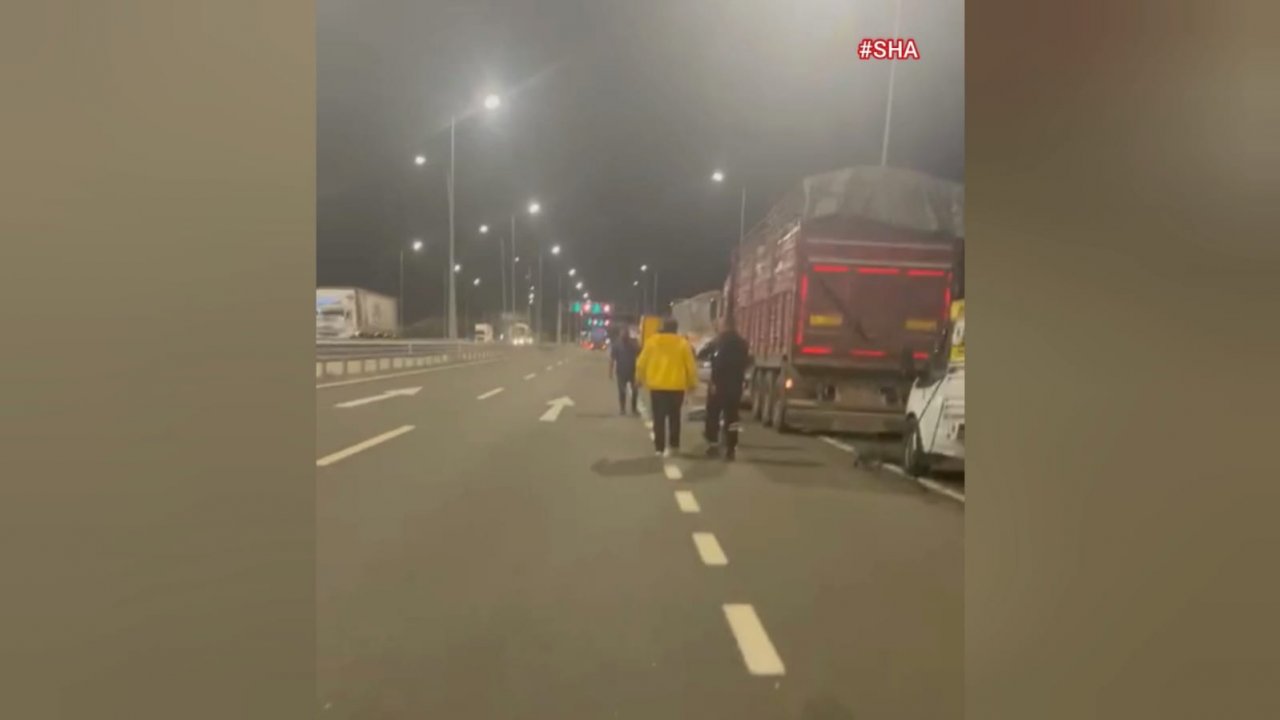 Kahramanmaraş’ta lastik değiştiren 4 kişiye otomobil çarptı!