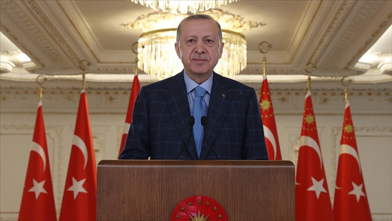 Cumhurbaşkanı Erdoğan, edebiyatçı Nuri Pakdil'i andı