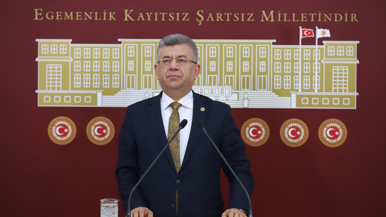 Sefer Aycan: "Öğretim üyesi kadrosu ve laboratuvarları eksik tıp fakültelerinde eğitim verilmesin"