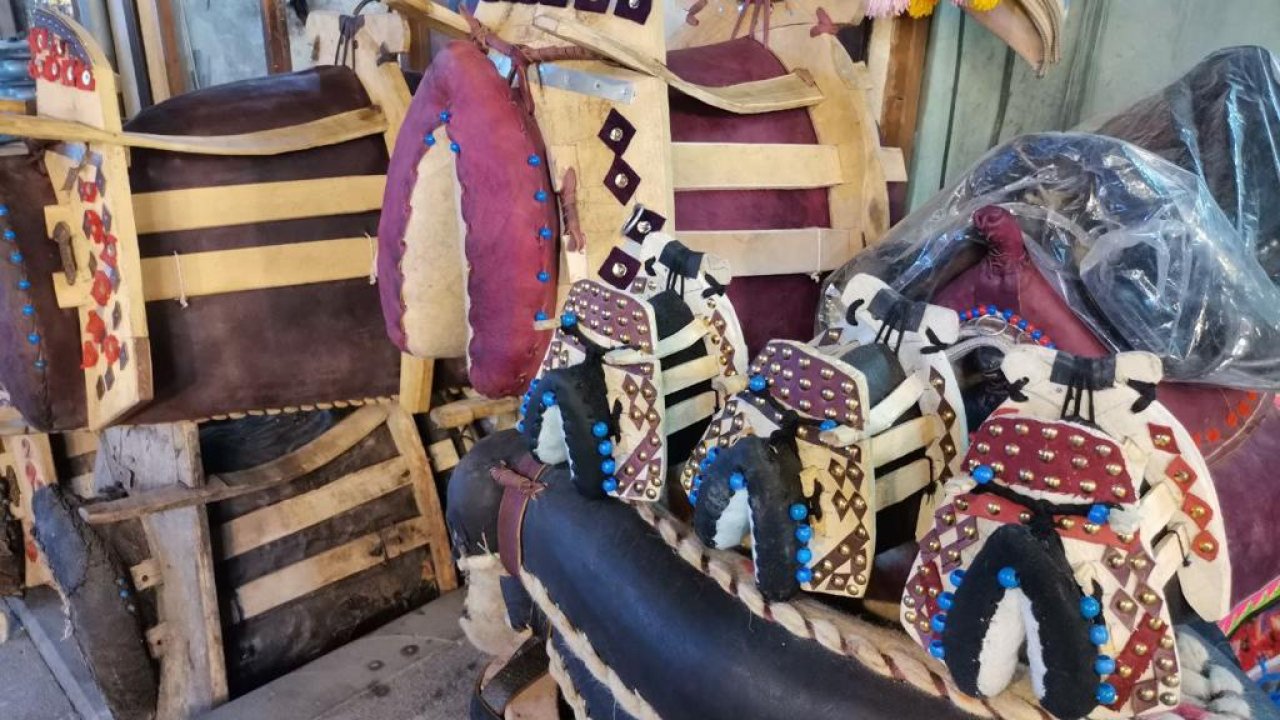 Kahramanmaraş’ta semerciler  minyatüre yöneldi!