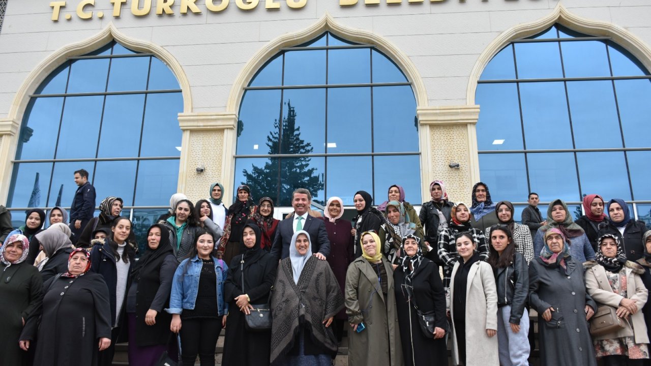 Başkan Okumuş, Türkoğlulu Kadınları İstanbul’a yolcu etti!