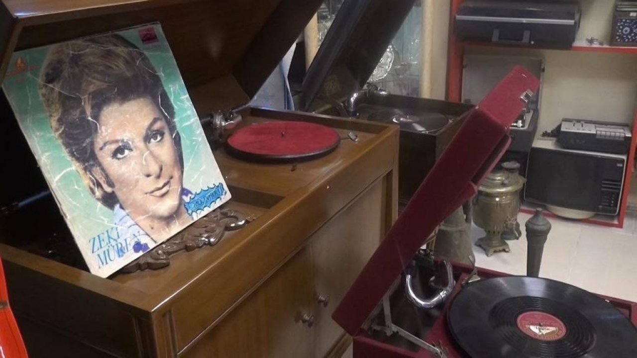 Kahramanmaraş’ta 110 yıllık gramofon ile geçmişe yolculuk!