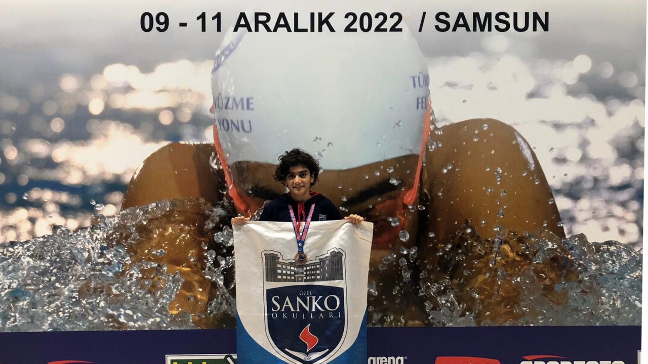 SANKO’lu Öğrenci Yüzmede Bronz Madalya Kazandı