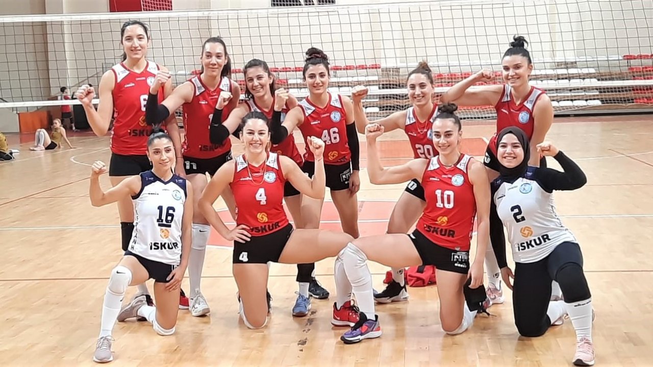 Kahramanmaraş’ın sultanları rakibine set vermedi