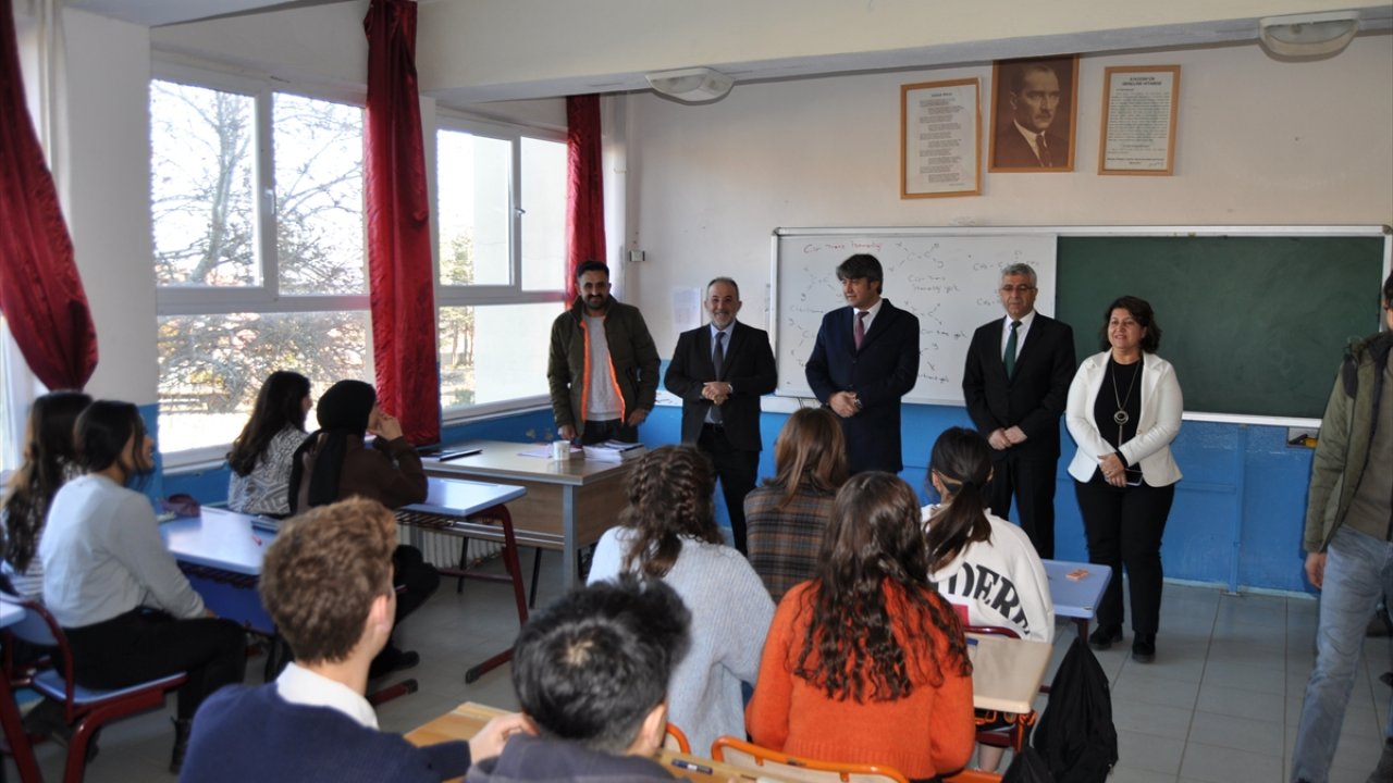 Kahramanmaraş Afşin Belediyesi'nden öğrencilere destek!