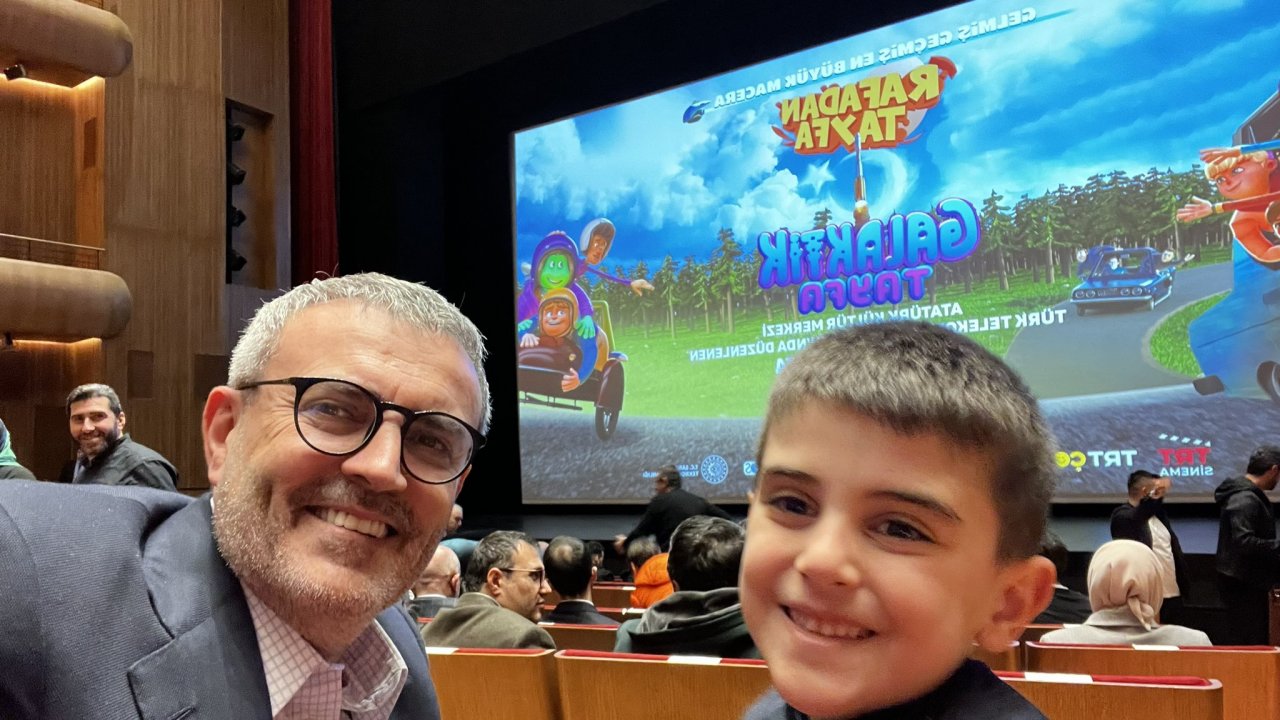 Kahramanmaraş Milletvekili Mahir Ünal’dan Galaktik Tayfa’ya tam not!