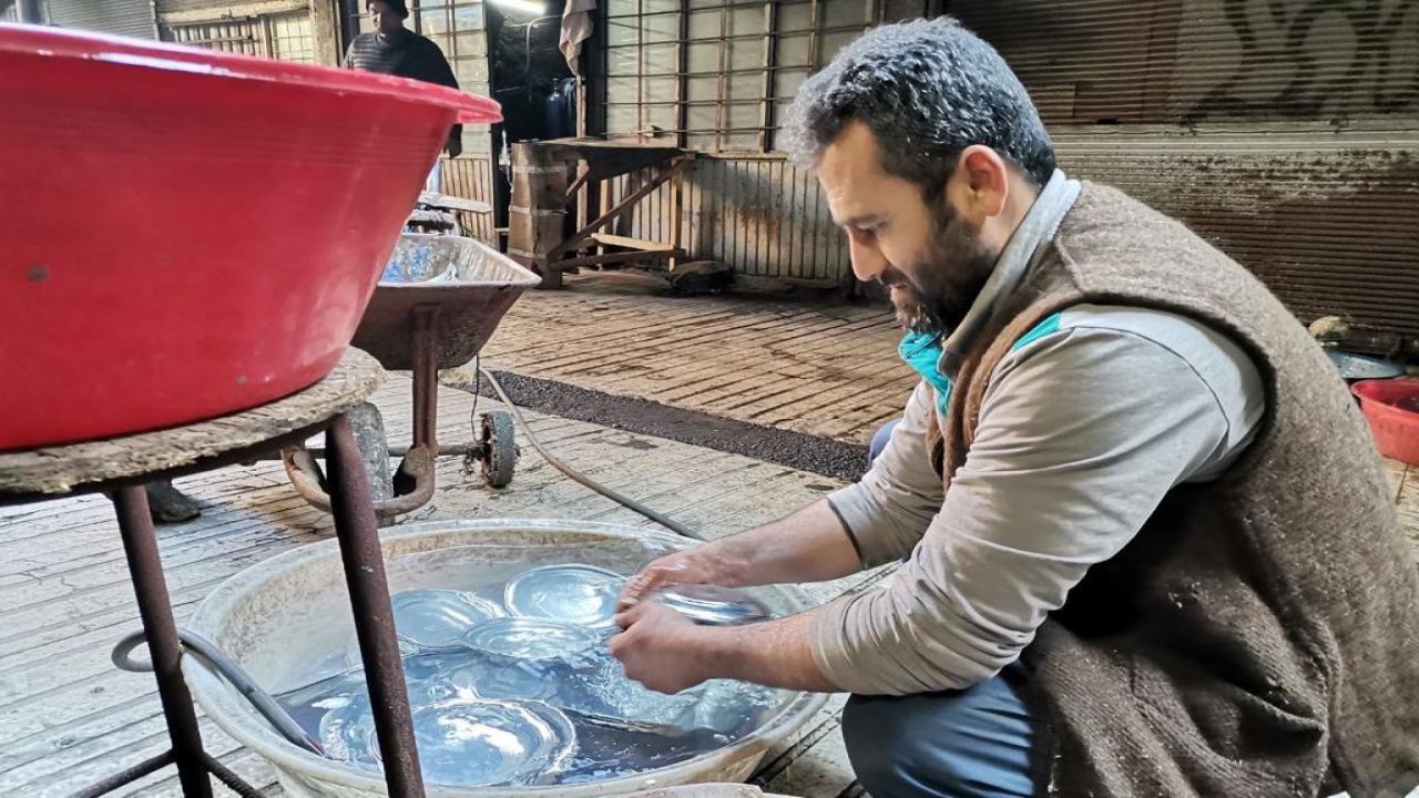 Kahramanmaraş’ta kalaycı ustasından ailelere meslek çağrısı!