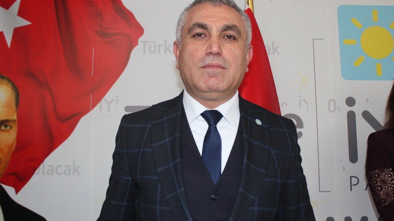 İYİ Parti Kahramanmaraş’ta Süleyman Tekerek il başkanı oldu!