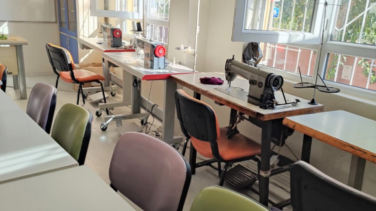 Kahramanmaraş’ta Köy Yaşam Merkezleri, öğrenci ve velilere destek olmaya devam ediyor