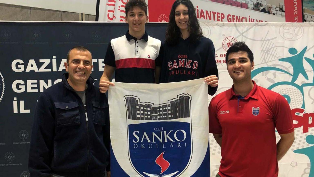 SANKO Okulları Yüzücüleri Bölge Birincisi Ve Üçüncüsü Oldu