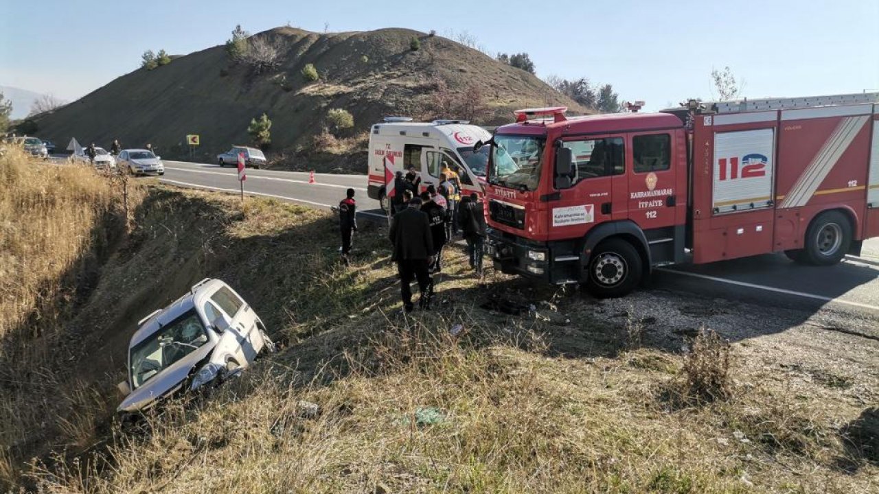 Kahramanmaraş’ta hafif ticari araç şarampole uçtu! 4 yaralı