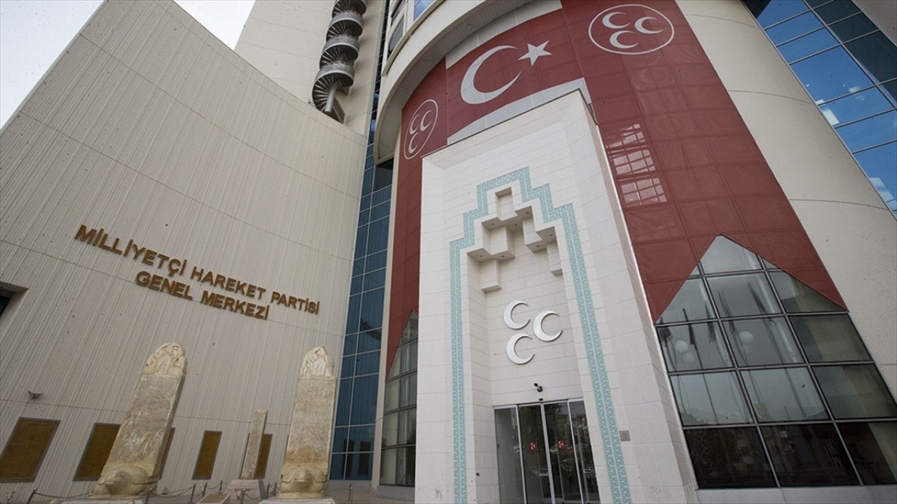 MHP'de 31 il başkanı, milletvekili adaylığı için görevinden ayrıldı!