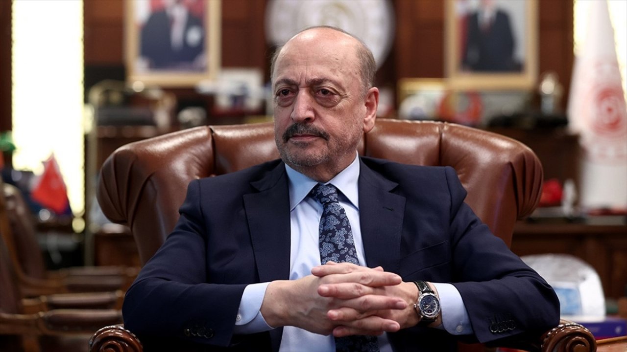 Bakan Bilgin EYT'lilerin dört gözle beklediği haberi verdi!