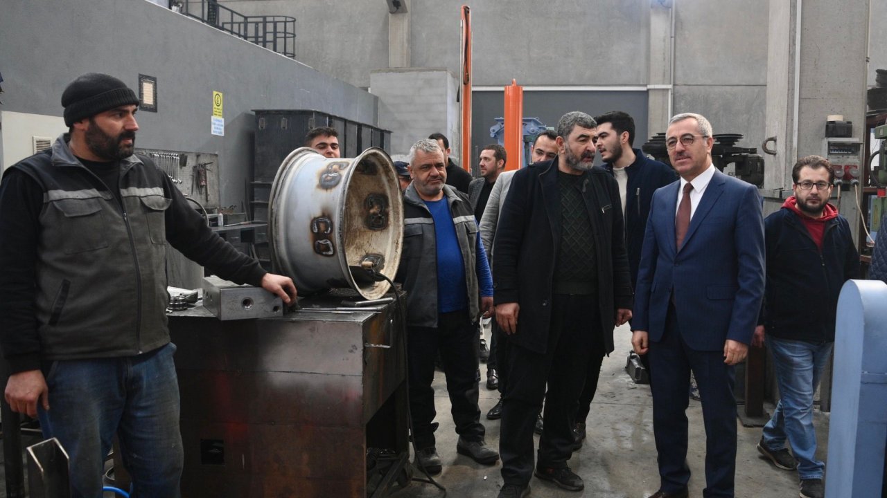 Başkan Güngör’den AKM Kahraman Makina’ya Ziyaret!