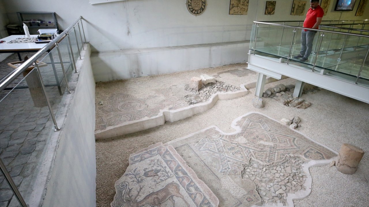 Kahramanmaraş’taki antik mozaikler özenle gelecek kuşaklara aktarılıyor!