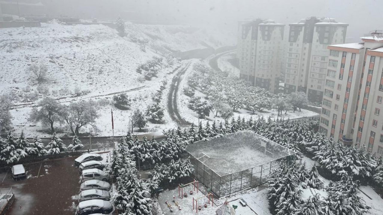 Kahramanmaraş’ta yoğun kar yağışı devam ediyor! Peki, kaç gün daha sürecek!