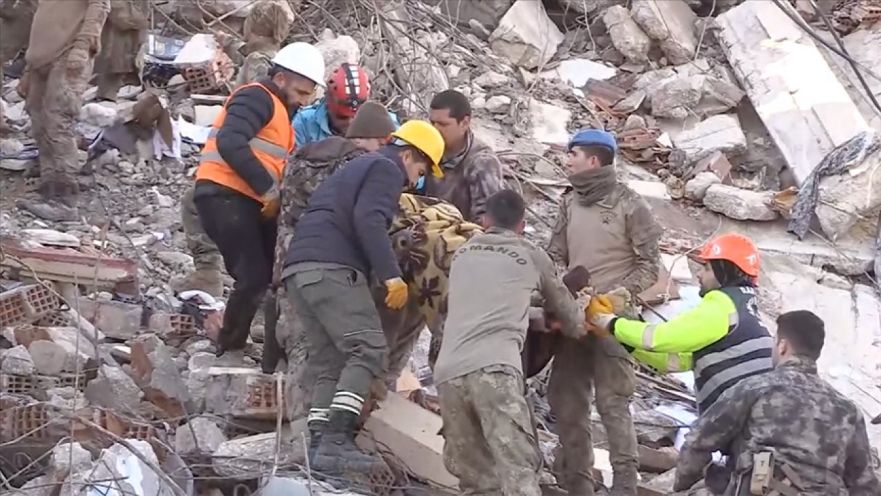 Hatay'dan 65 saat sonra sevindirici haber geldi