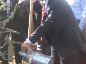 Ak Parti Manisa Milletvekili Muzaffer Yurttaş: