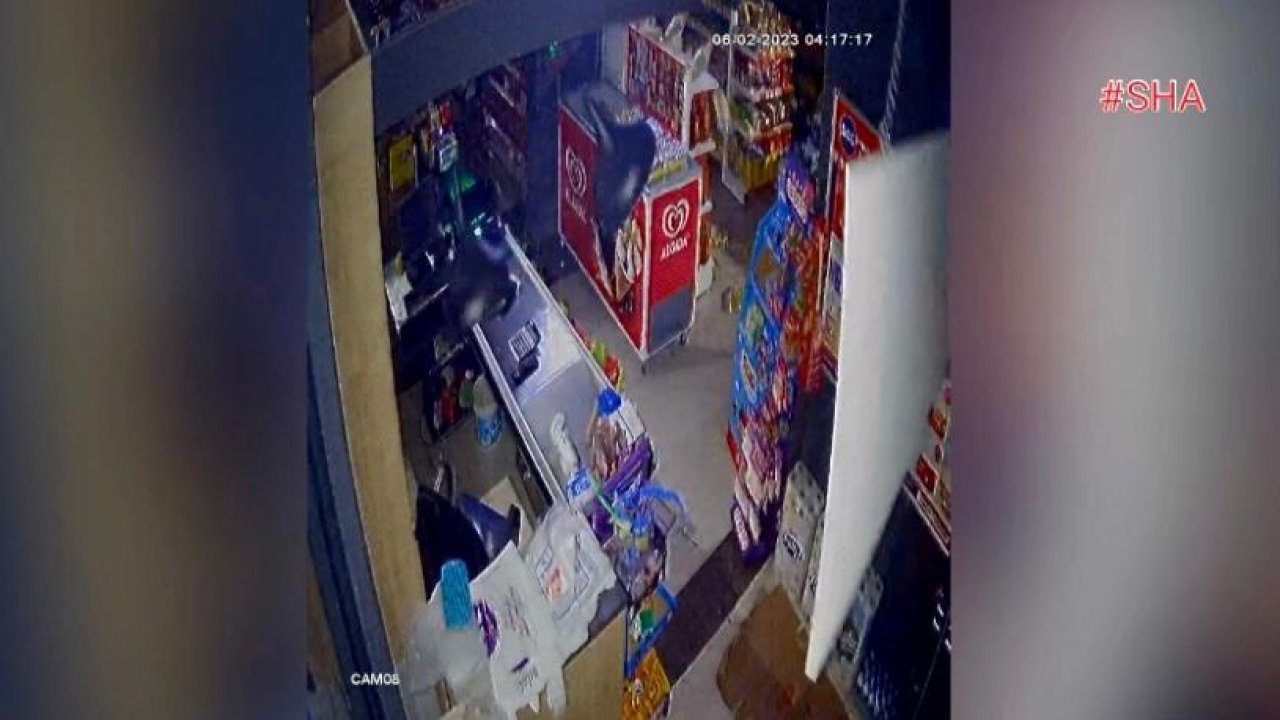 Kahramanmaraş'ta deprem anı kameralara yansıdı!