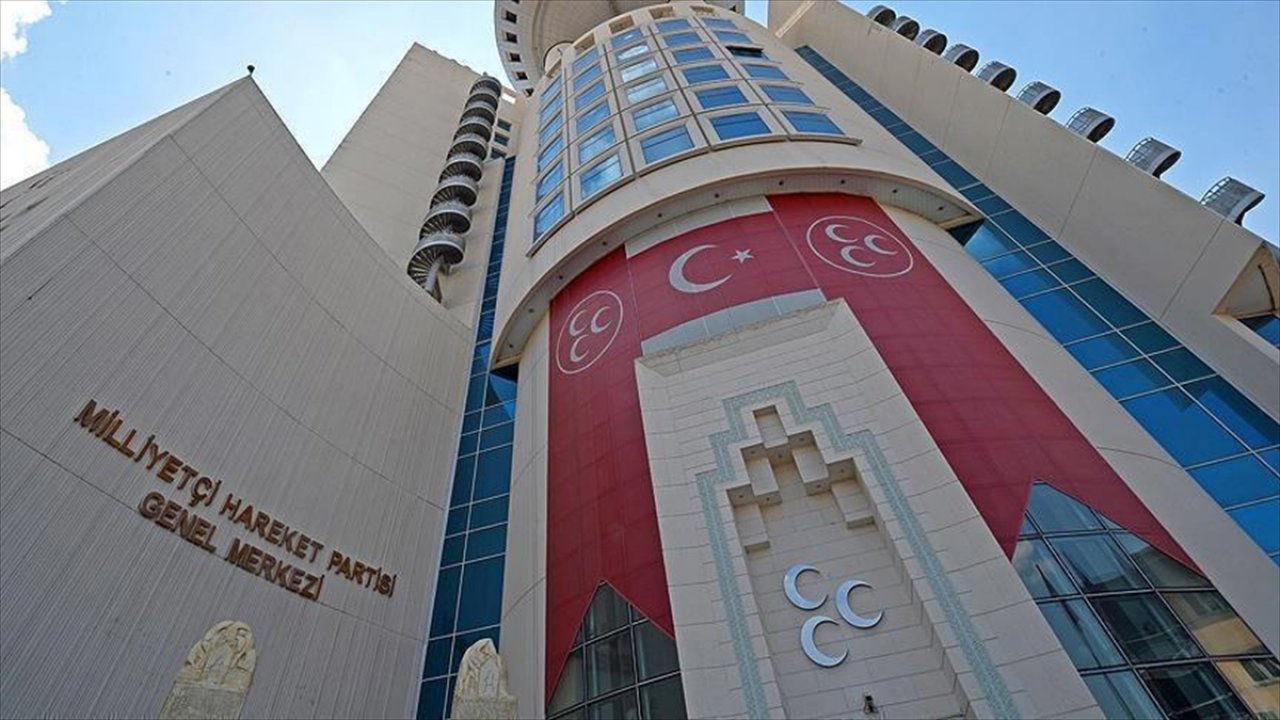 MHP, 11 ilde seçim kampanyası yerine "depremzedelere destek" çalışması yürütecek!