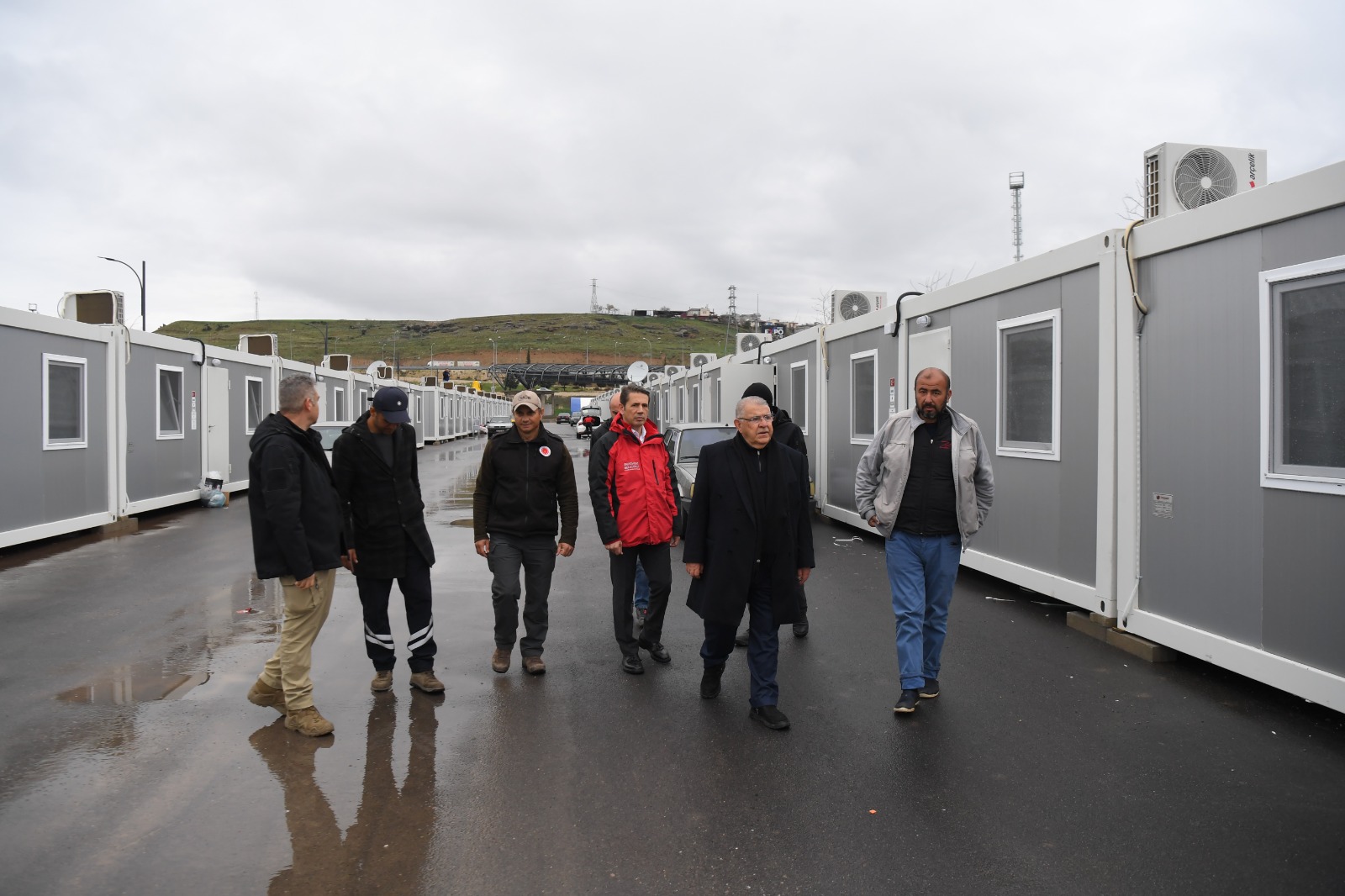 Başkan Mahçiçek, konteyner kentte incelemelerde bulundu!