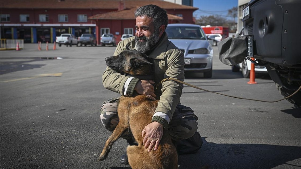Kahramanmaraşlı depremzede enkazdan kurtulmasını sağlayan köpeği Ankara'da ziyaret etti!