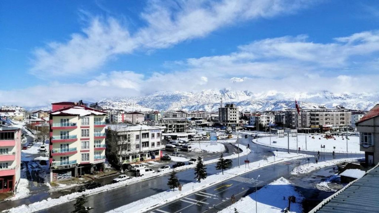 Göksun’da kar yağışı etkili oldu!