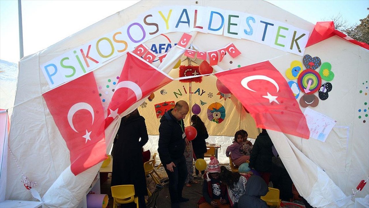 MEB'den, afet bölgesindeki 1 milyon 226 bin öğrenci ve veliye psikososyal destek hizmeti!